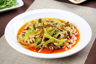 香辣莴笋炒肉丝