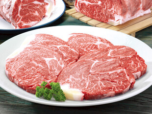 新鲜牛肉牛排食材展示