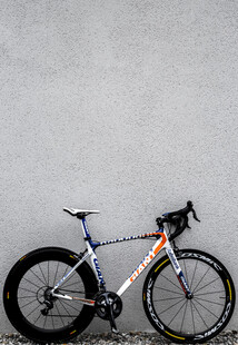 高性能公路自行车展示