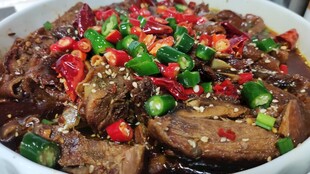 香辣卤牛肉 色泽诱人