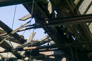 老旧机械内部构造特写