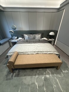 现代简约风格豪华卧室