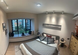 现代简约风温馨卧室一角