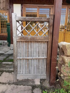 中式竹编门古朴庭院景致