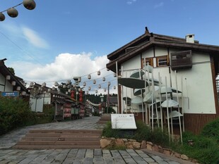 古雅村落街道景致