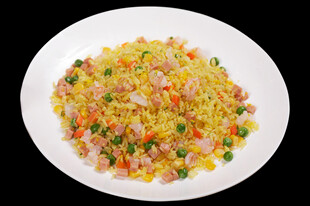 美味虾仁玉米炒饭