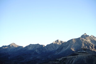 壮丽山景