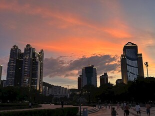 城市黄昏美景