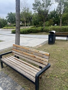 户外休闲长椅