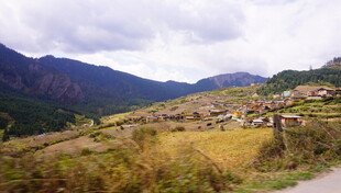 扎尕那 甘南 山间村落美景