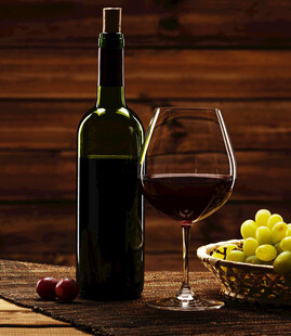 红葡萄酒
