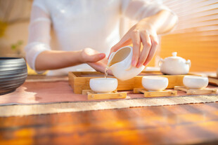 优雅茶艺表演场景