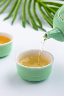 青壶注茶入绿盏