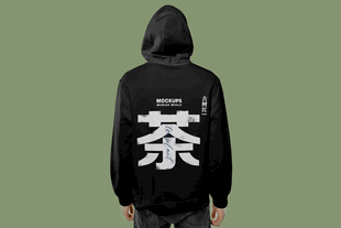 黑色连帽衫后背个性茶字