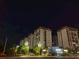 夜晚城市住宅区夜景