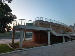 现代风格户外观景平台