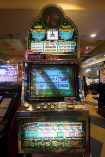 复古街机游戏机