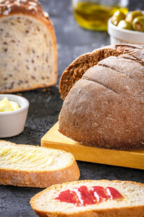 多样美味面包与搭配食材