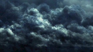 雷雨交加屏闪视频素材