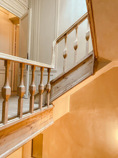 复古木质楼梯细节展示