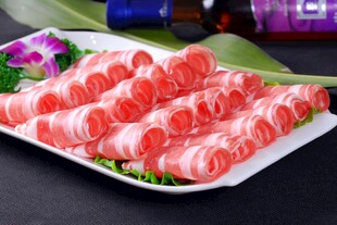 新鲜美味的牛肉卷