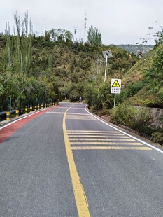 山间公路风景