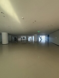 空旷现代室内空间场景