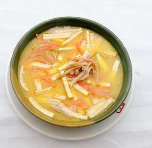 美味三鲜菌菇汤