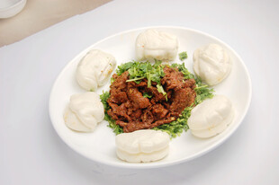 肉沫配蒸包美味新组合