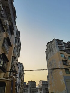 老旧居民楼外观景象