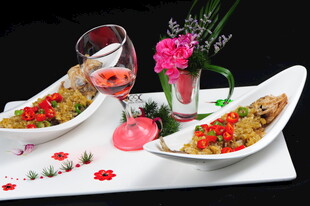 精致摆盘的美味菜肴