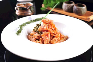 美味意面摆盘精致