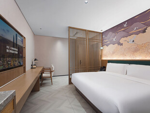 现代简约风温馨卧室空间