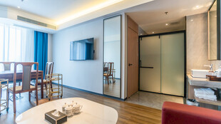 现代简约风温馨客厅场景