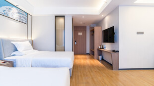 现代简约风格温馨卧室空间