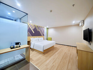 现代简约风格温馨卧室