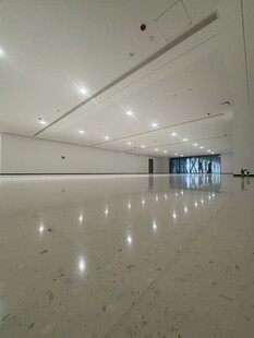 空旷现代室内空间场景