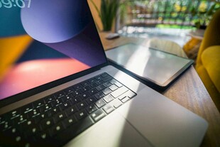 现代科技设备笔记本与平板