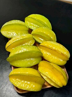 新鲜杨桃切片展示