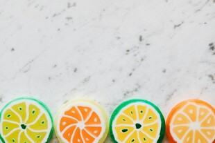 多彩切片水果装饰摆件