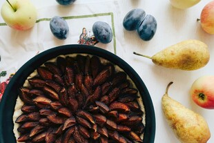 美味水果派与多样鲜果