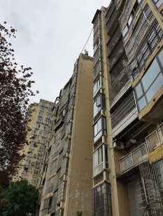 老旧居民楼外观景象