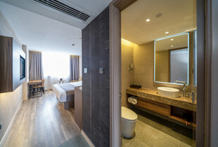 现代简约风格酒店房间内景