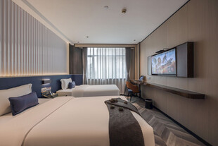 现代简约风格温馨卧室