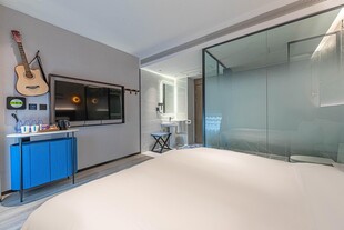 现代简约风卧室一角