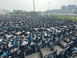 大量共享单车停放场景