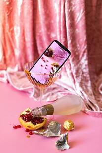 粉色系手机及周边小物