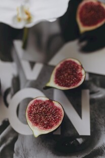 新鲜无花果切片特写