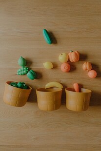 木制容器与多彩小物