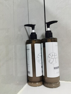 棕色按压瓶洗手液套装